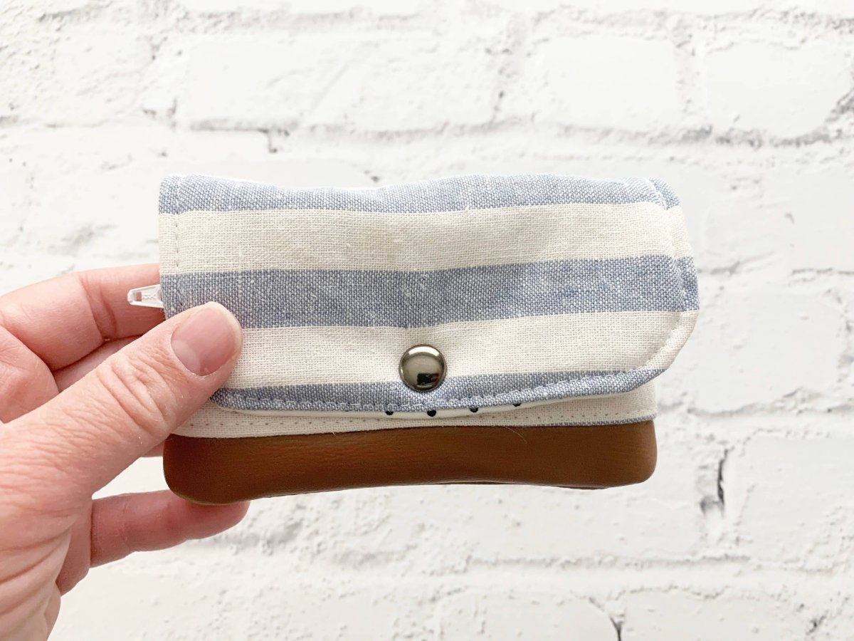 Boater Vibe Wide Stripe Wallet β Your Nautical Chic Essential - Accessories Daffodil & Alder
