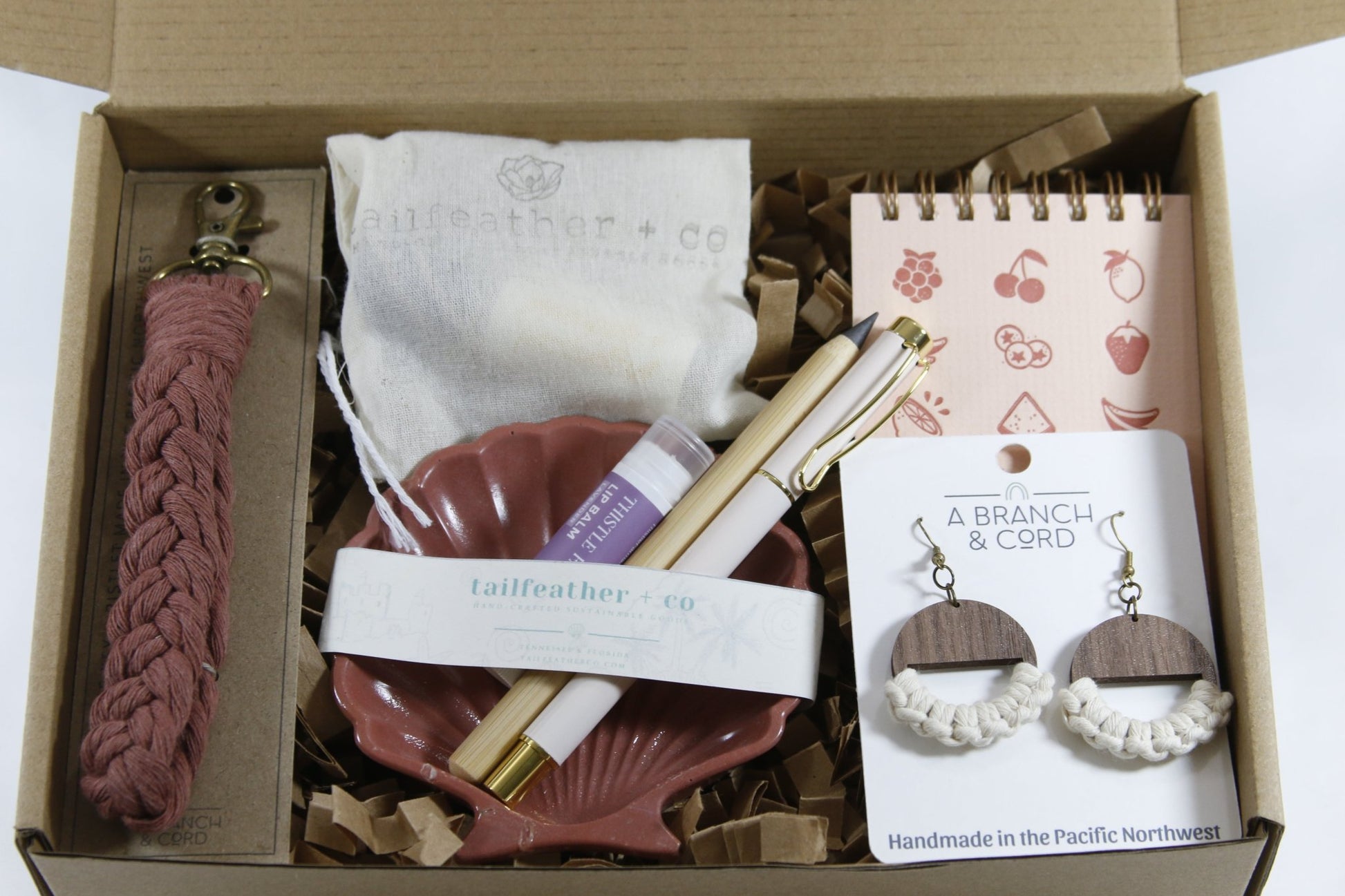 Coastal Boho Chic Gift Box - Dusty Rose - Gift Box Daffodil & Alder