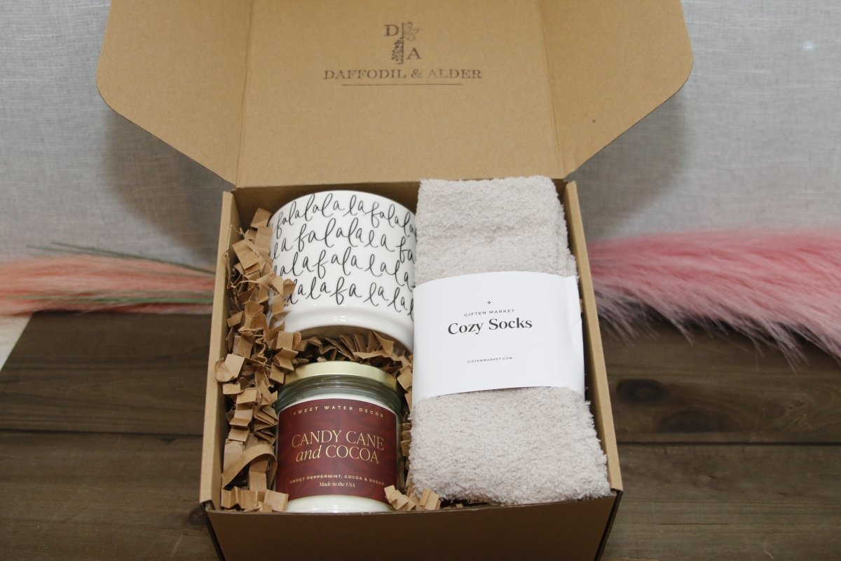 Cozy Holiday Cheer Gift Box - Gift Daffodil & Alder