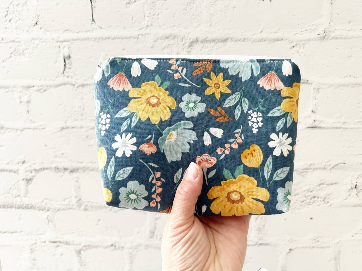 Navy Boho Bloom Travel Bag - Accessories Daffodil & Alder