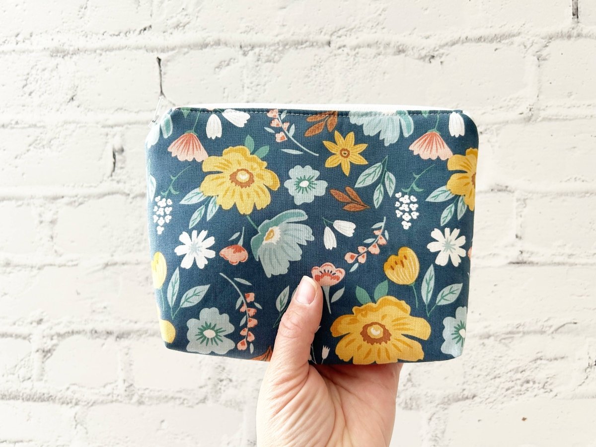 Navy Boho Bloom Travel Bag - Accessories Daffodil & Alder