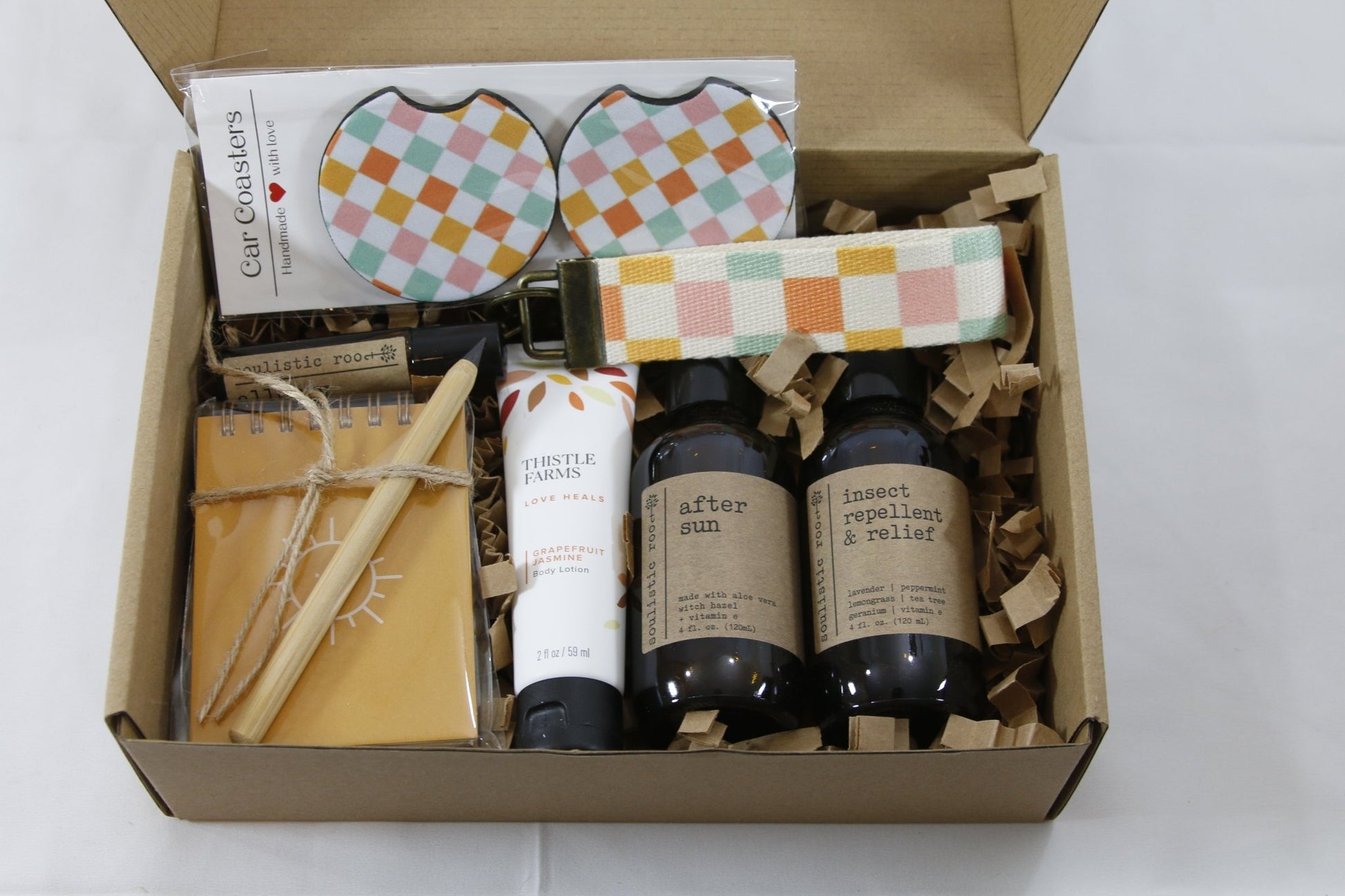 Sunny Escapes: Summer Essentials Gift Box - Gift Box Daffodil & Alder