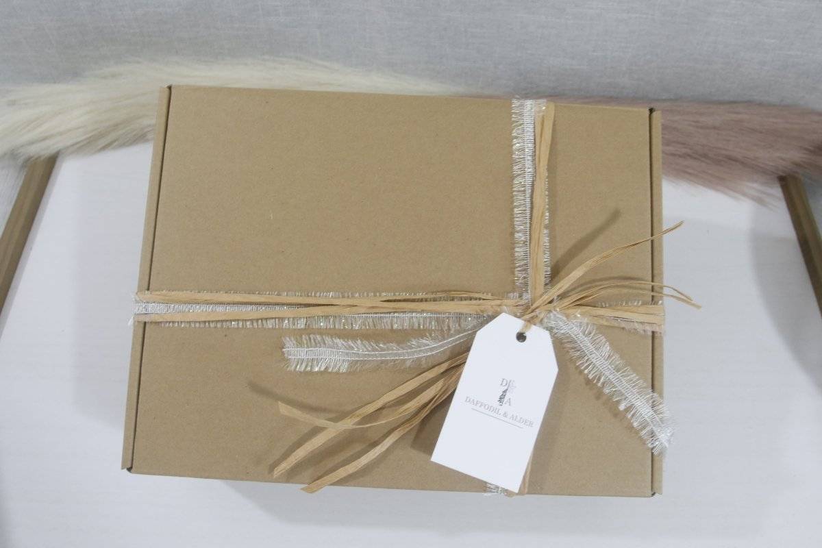 The Writers Unwind Gift Box- Gift Box Daffodil & Alder