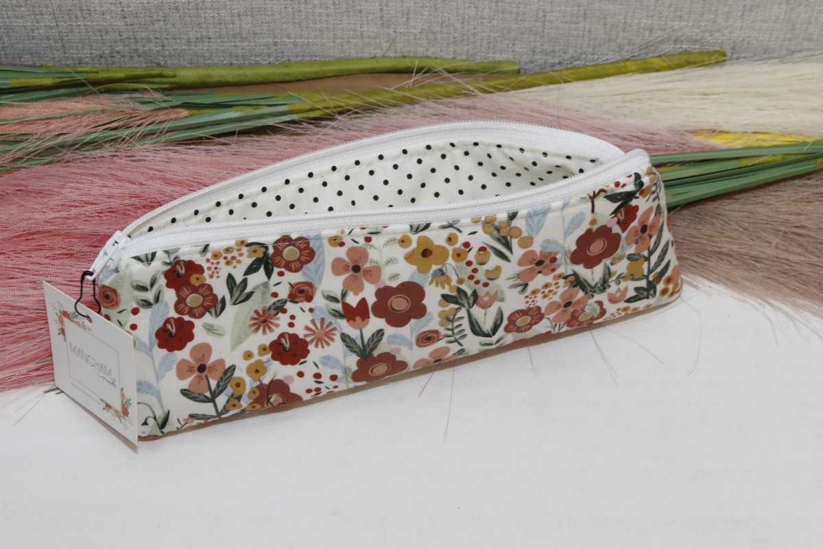 Vintage Floral Pencil Pouch & Small Travel Bag – A Charming Essential! - Accessories Daffodil & Alder