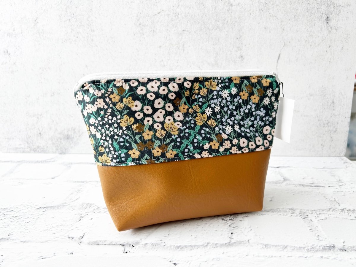 Wildflower Cosmetic and Toiletry Pouch - Accessories Daffodil & Alder