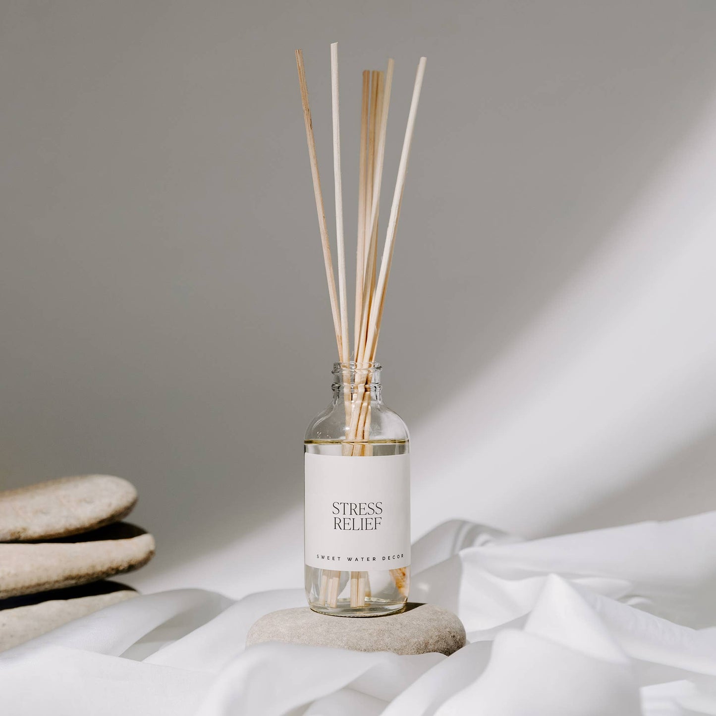 Stress Relief Reed Diffuser - Gifts & Home Decor- Daffodil & Alder